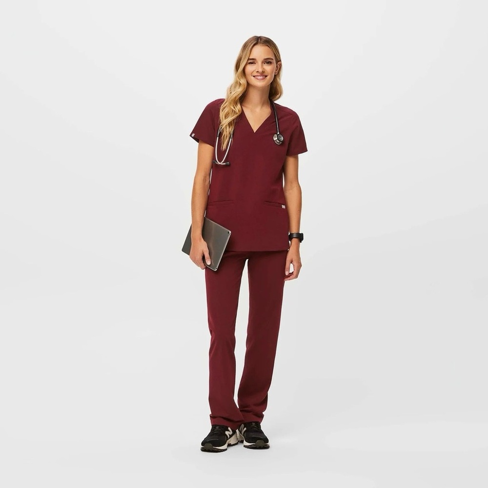 Figs Burgundy Casma Three Pocket Scrub Top XS